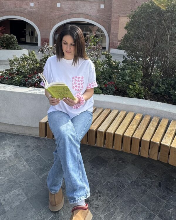 T-shirt Bookish Girls - Happy heart